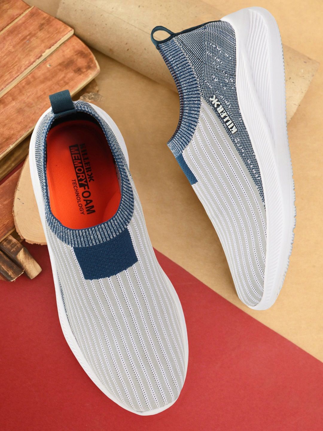 

Killer Men Textured Slip-On Sneakers, Grey