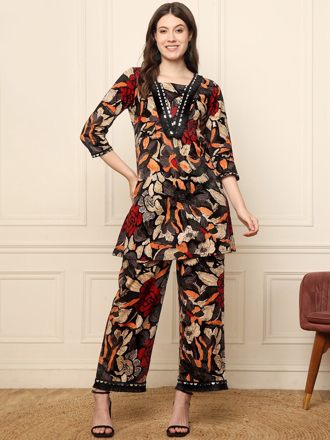 

DEEBACO Abstract Printed Tunic With Trousers, Black