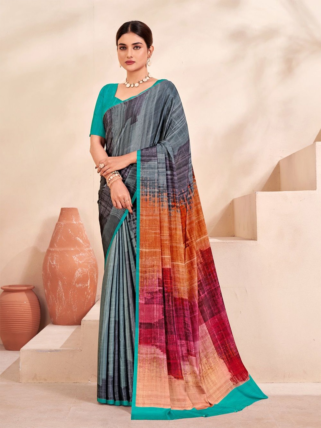 

JIVORA Abstract Printed Saree With Solid Border, Grey