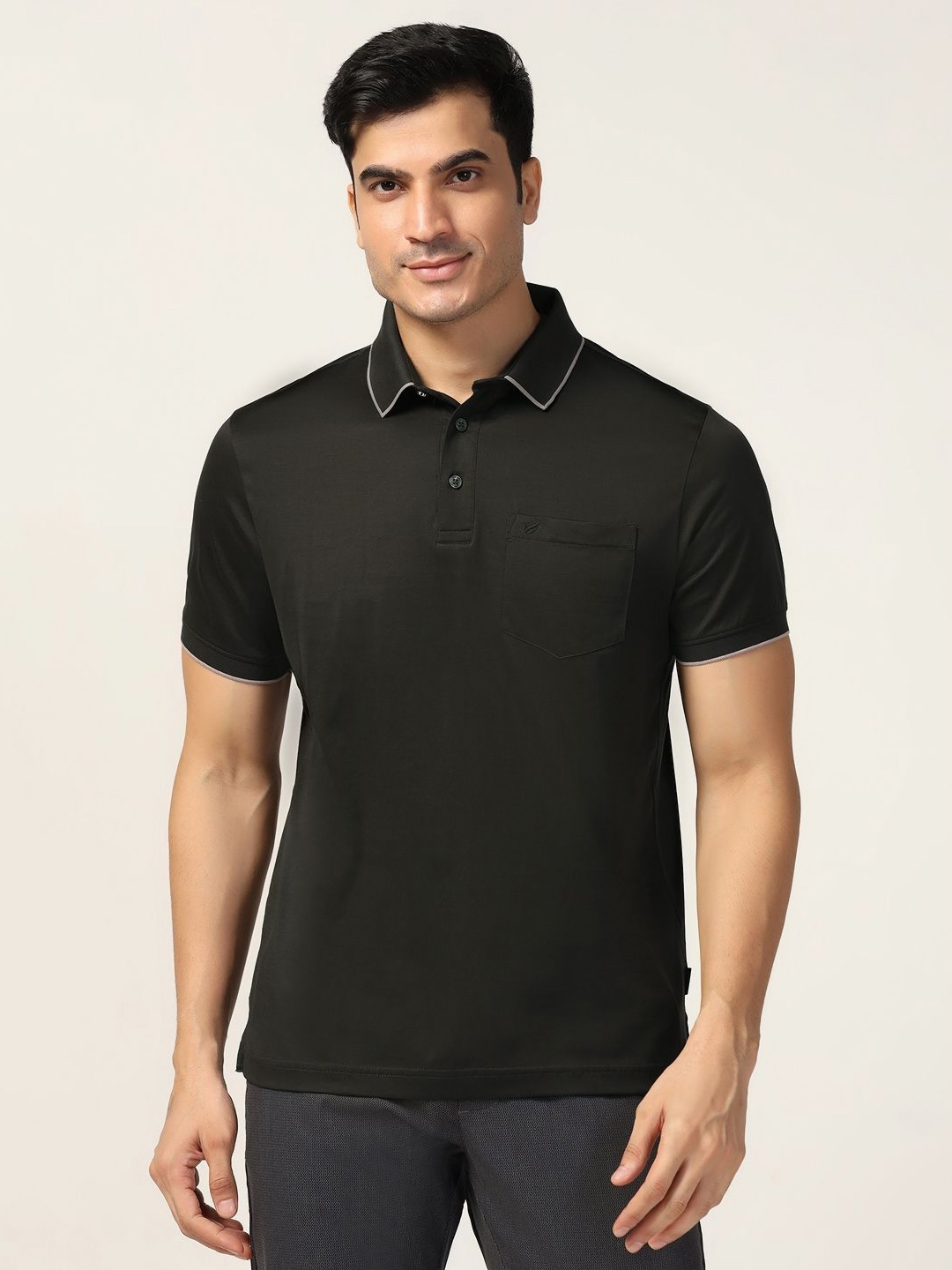

Blackberrys Men Solid Polo Collar Cotton Slim Fit T-shirt, Green