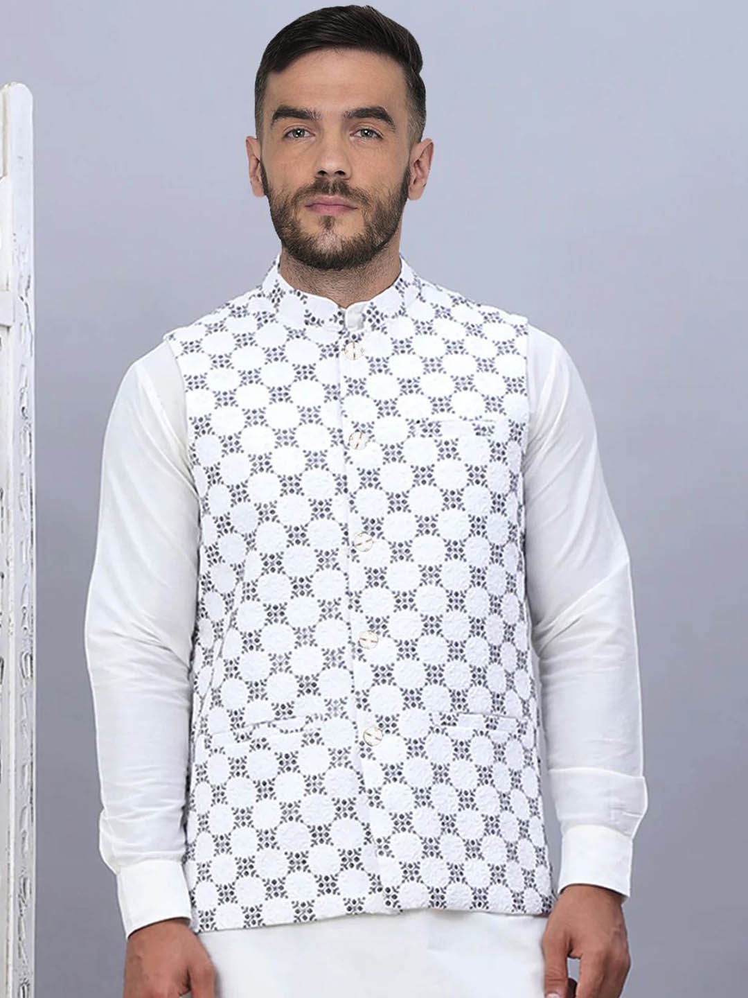 

SG LEMAN Men Printed Mandarin Collar Nehru Jacket, White