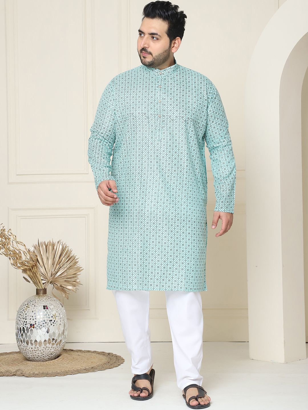 

SOJANYA PLUS Ethnic Motifs Band Collar Straight Kurta With Pyjamas, Sea green