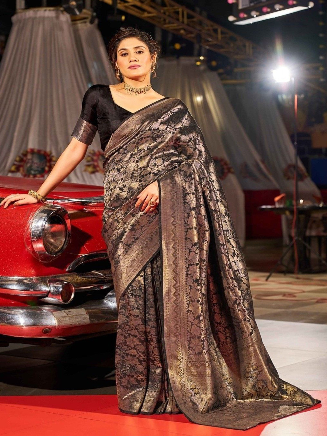 

Krimmple Woven Design Zari Saree, Black