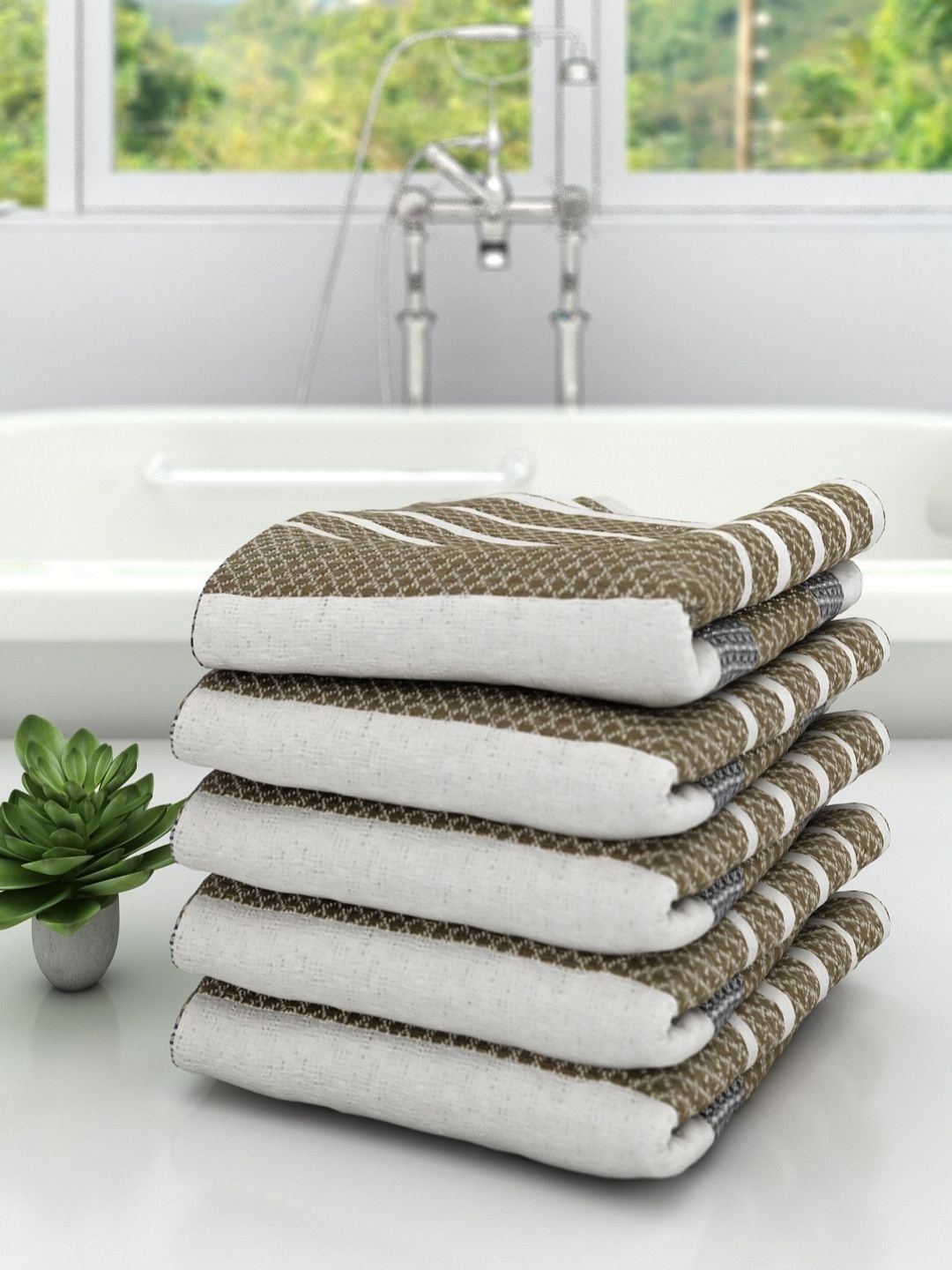 

Aura White & Brown 5 Pieces Striped Cotton 210 GSM Bath Towel