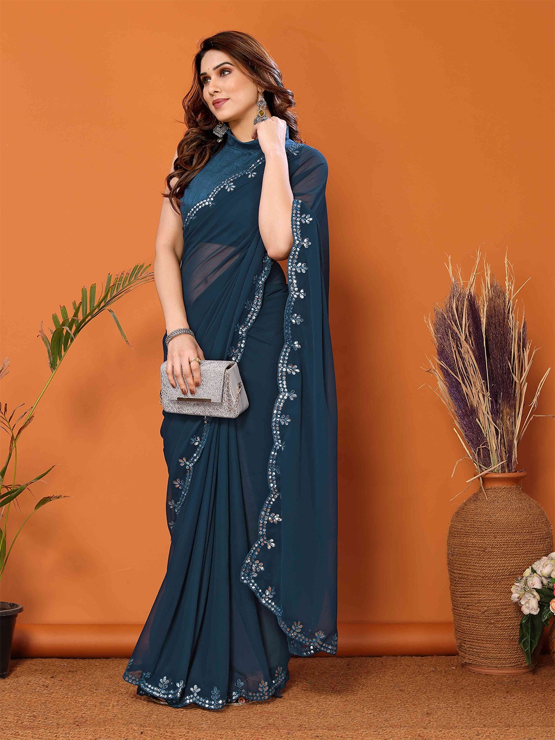 

VISHNU CREATIONS Solid Mirror Work Saree, Teal