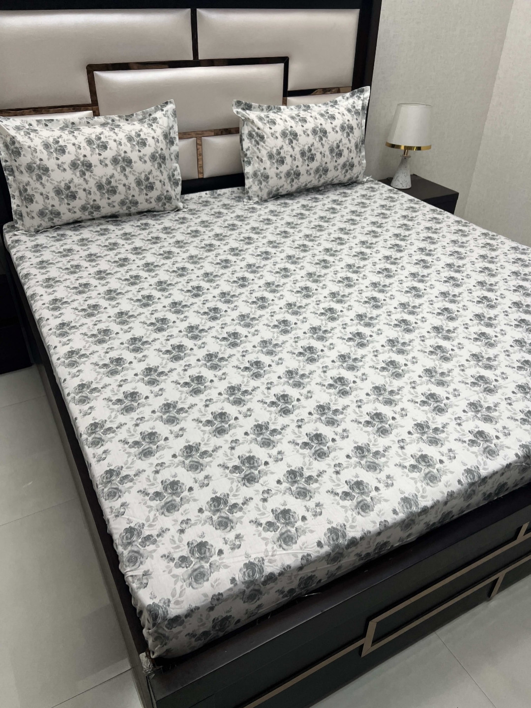 

Pure Decor Villa White & Grey Printed 300 TC Cotton King Bedsheet with 2 Pillow Covers