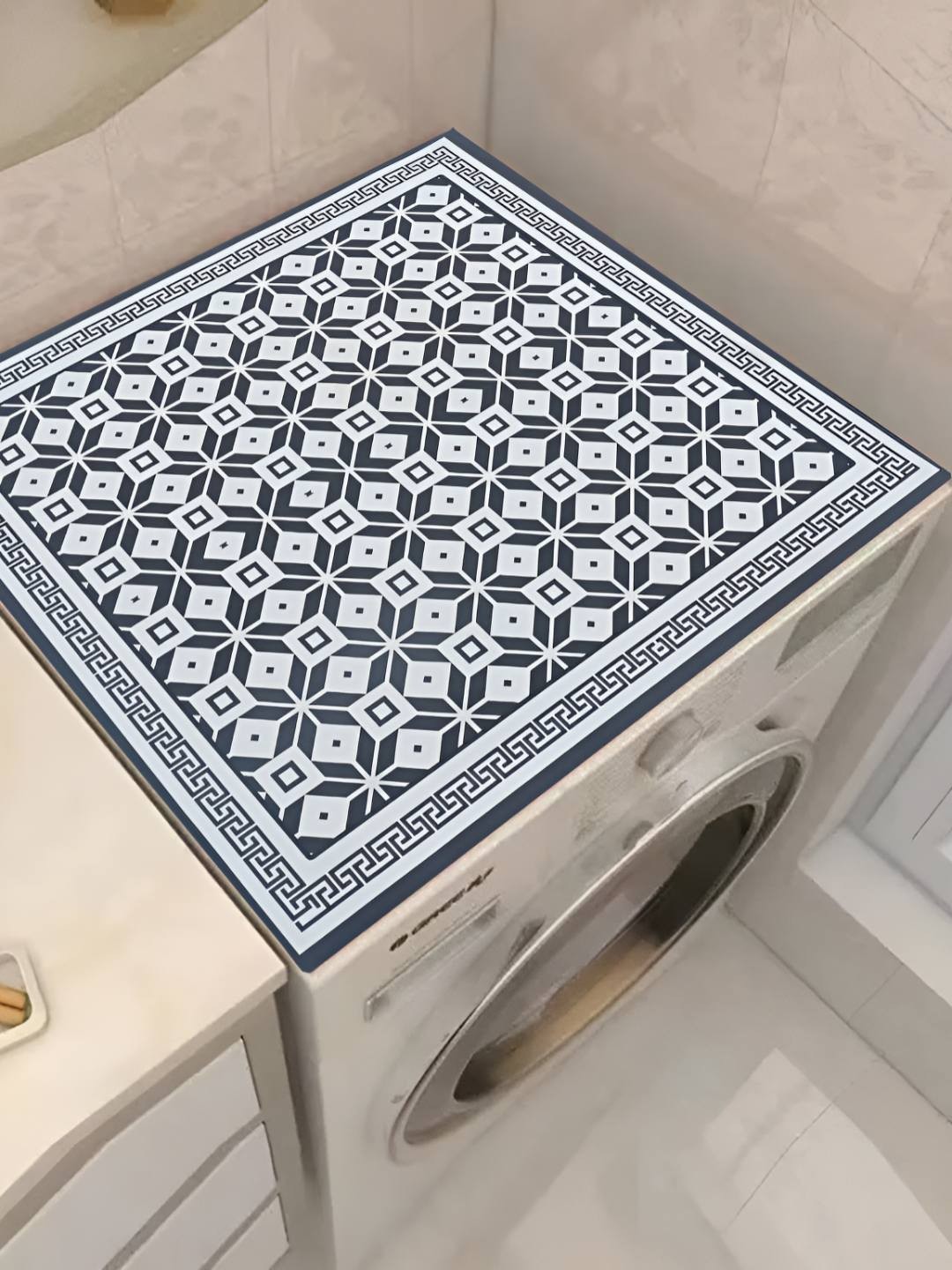 

Homecloud White & Black Geometric Printed Waterproof Washing Machine Cover