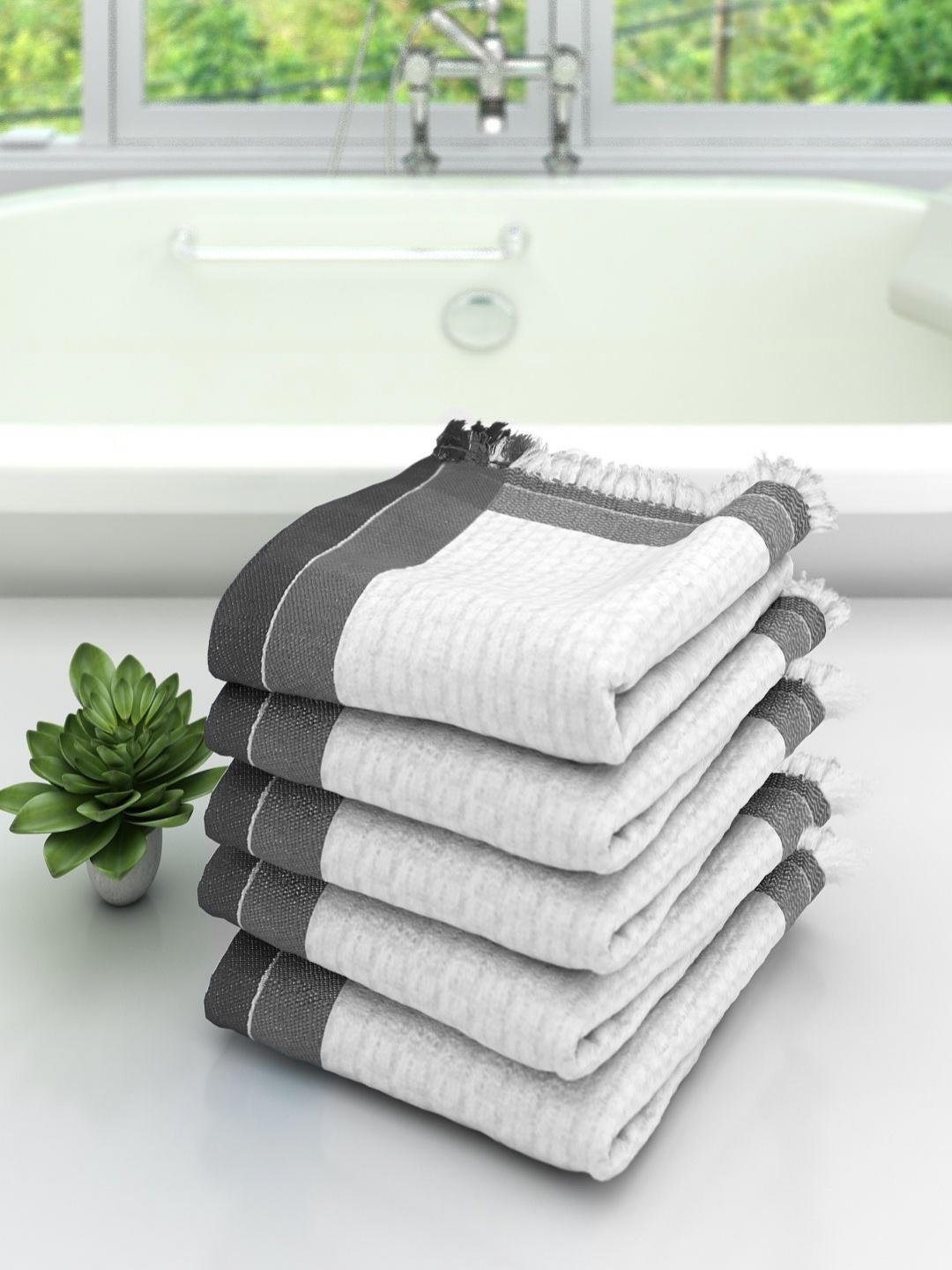

Aura White & Grey 5 Pieces Cotton 210 GSM Bath Towels