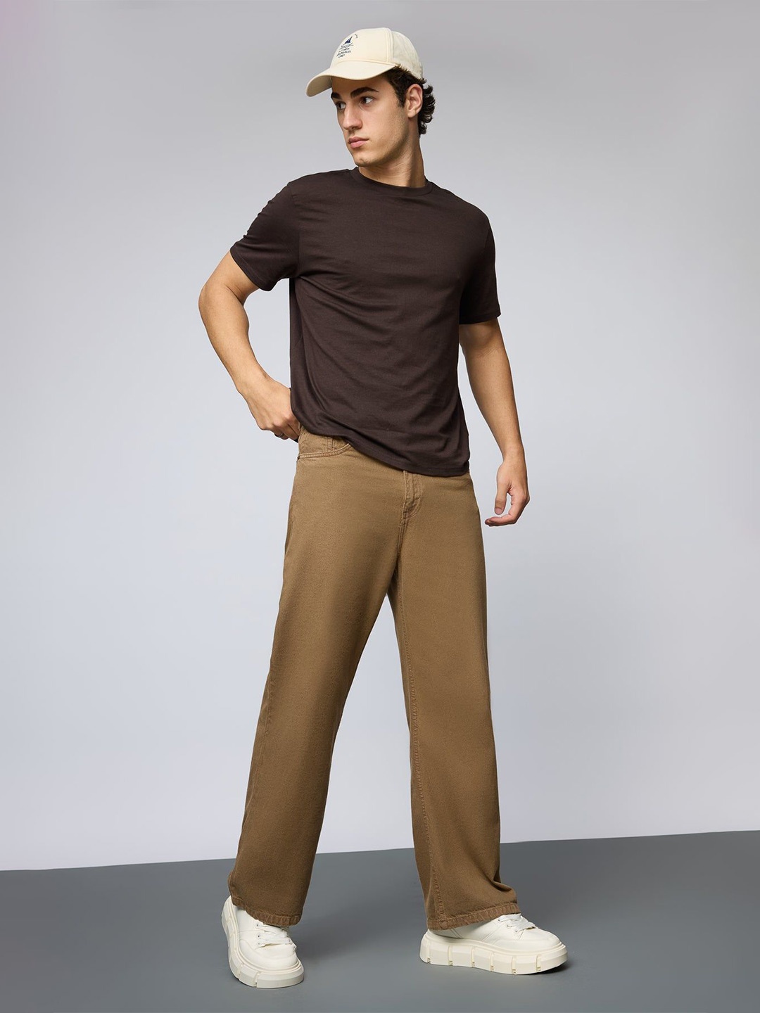 

FREAKINS Men Wide Leg High-Rise Jeans, Brown