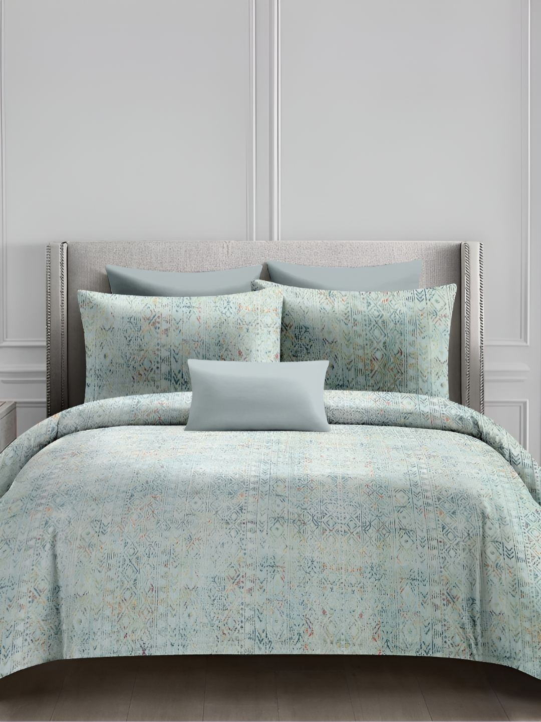 

Sleeping Owls- because your sleep matters Green 210 TC King Bedsheet with 2 Pillow