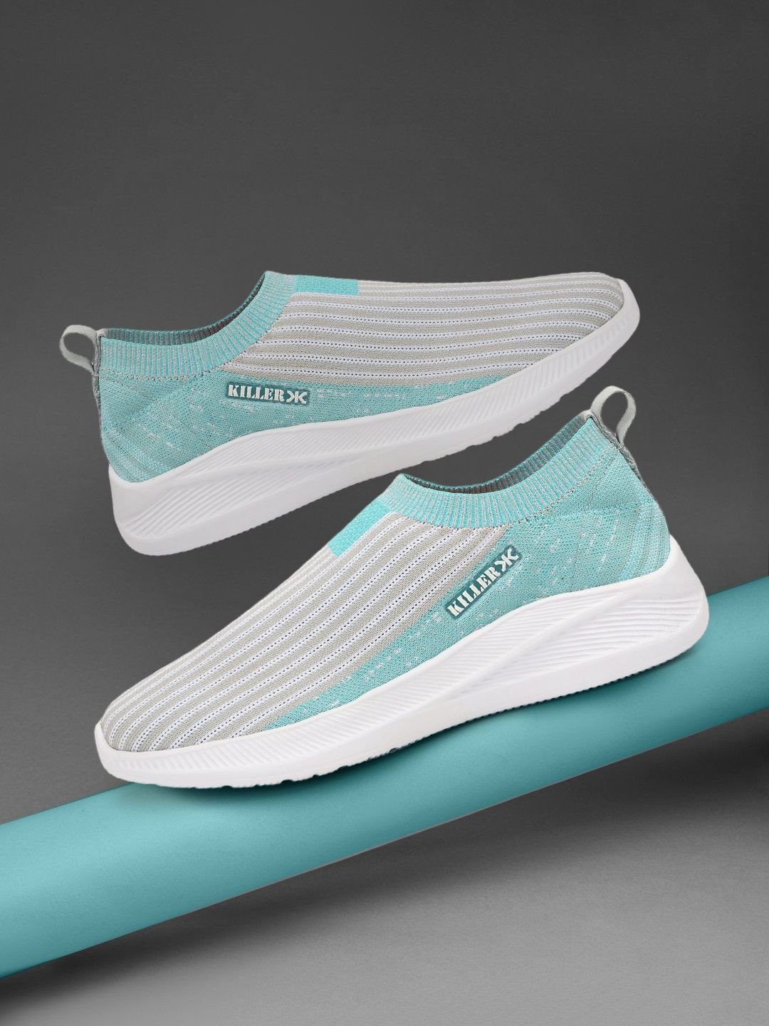 

Killer Men Colourblocked Lightweight Slip-On Sneakers, Grey