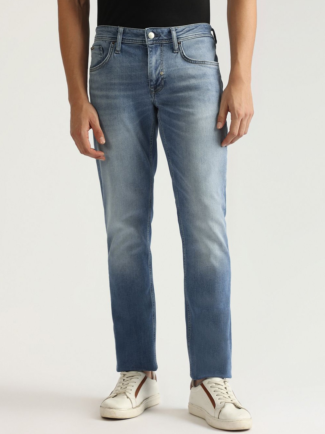 

Antony Morato Men Slim Fit Heavy Fade Jeans, Blue