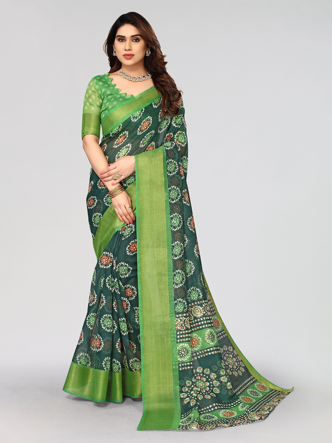 

VIRICA Floral Printed Zari Saree, Green