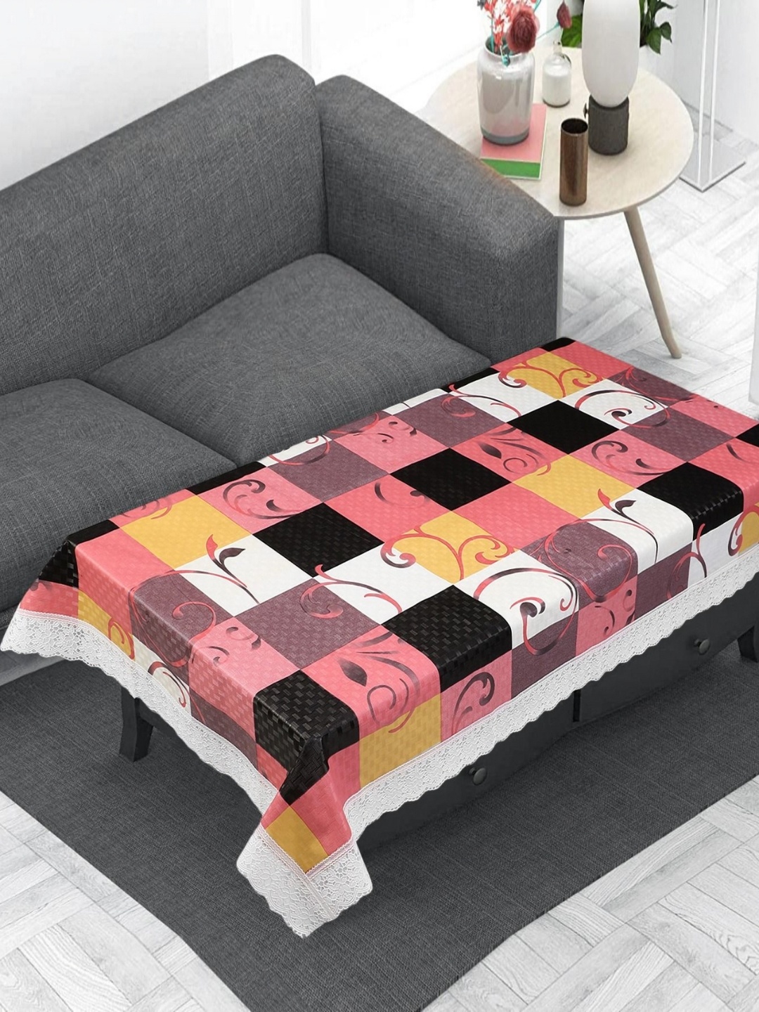 

LooMantha Yellow & Pink Floral Printed 4 Seater Table Cover