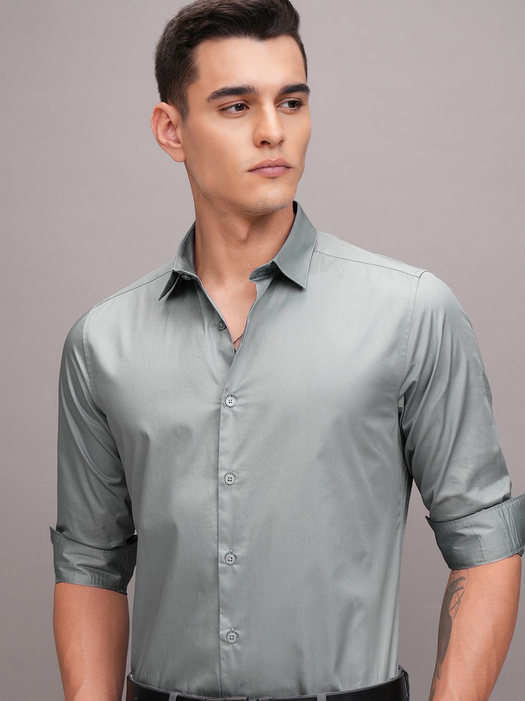 

Highlander Men Solid Occasion Slim Fit Shirt, Grey