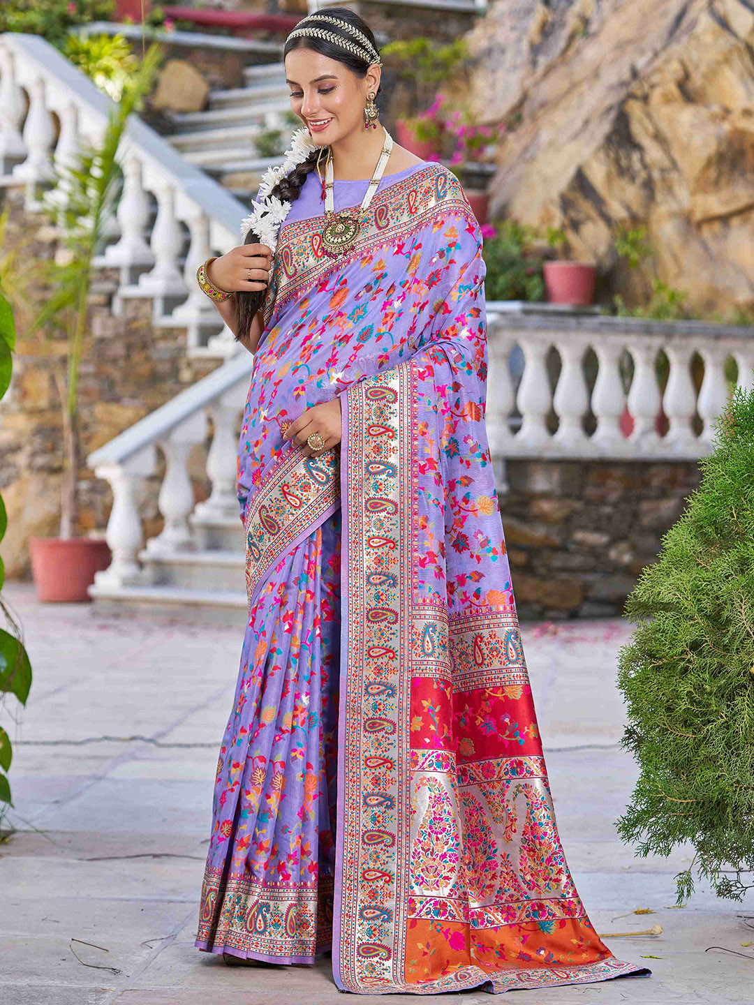 

Krimmple Floral Woven Design Zari Saree, Purple