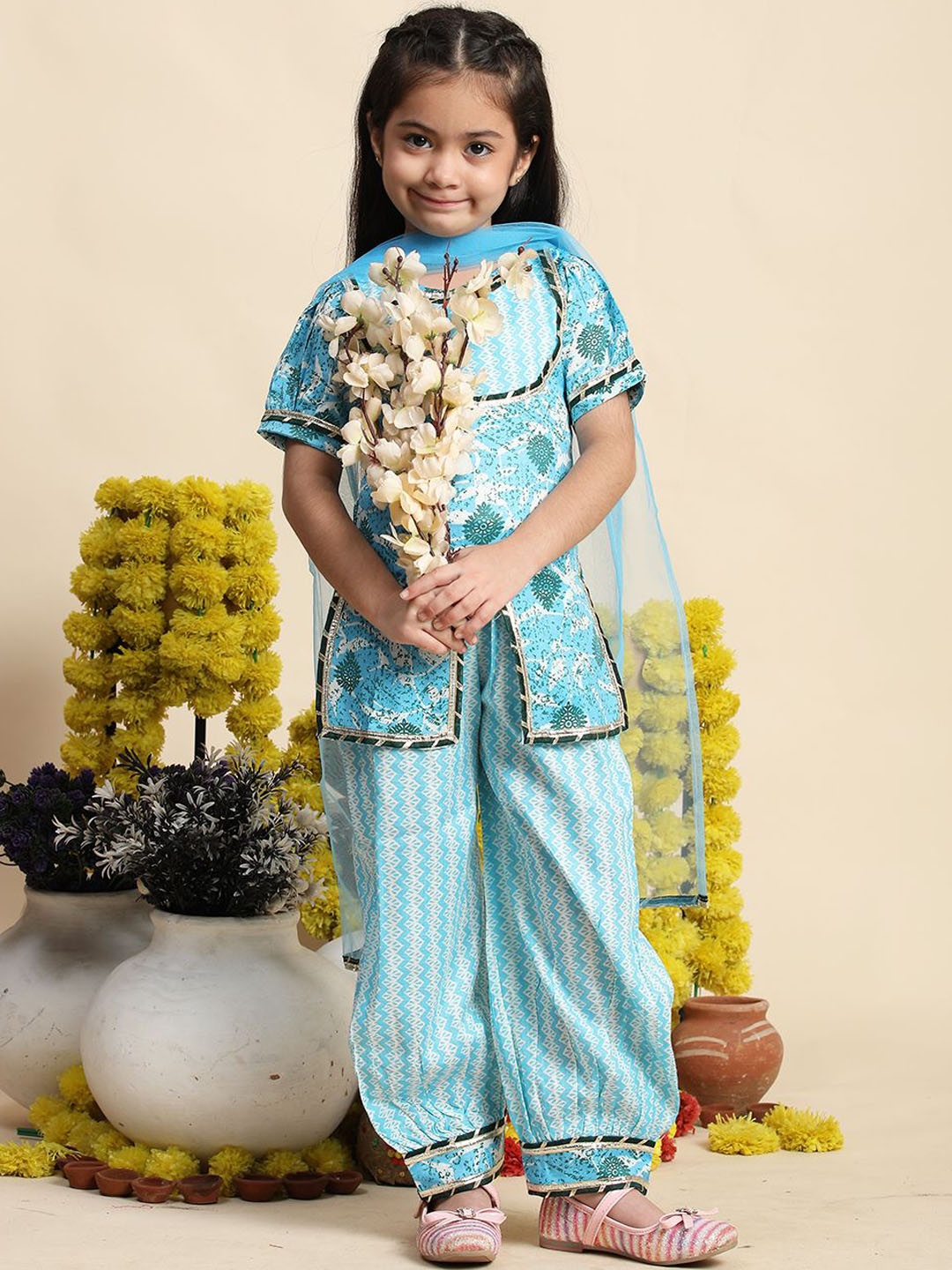 

Cutiekins Girls Chevron Printed Round Neck Straight Kurta With Salwar & Dupatta, Turquoise blue