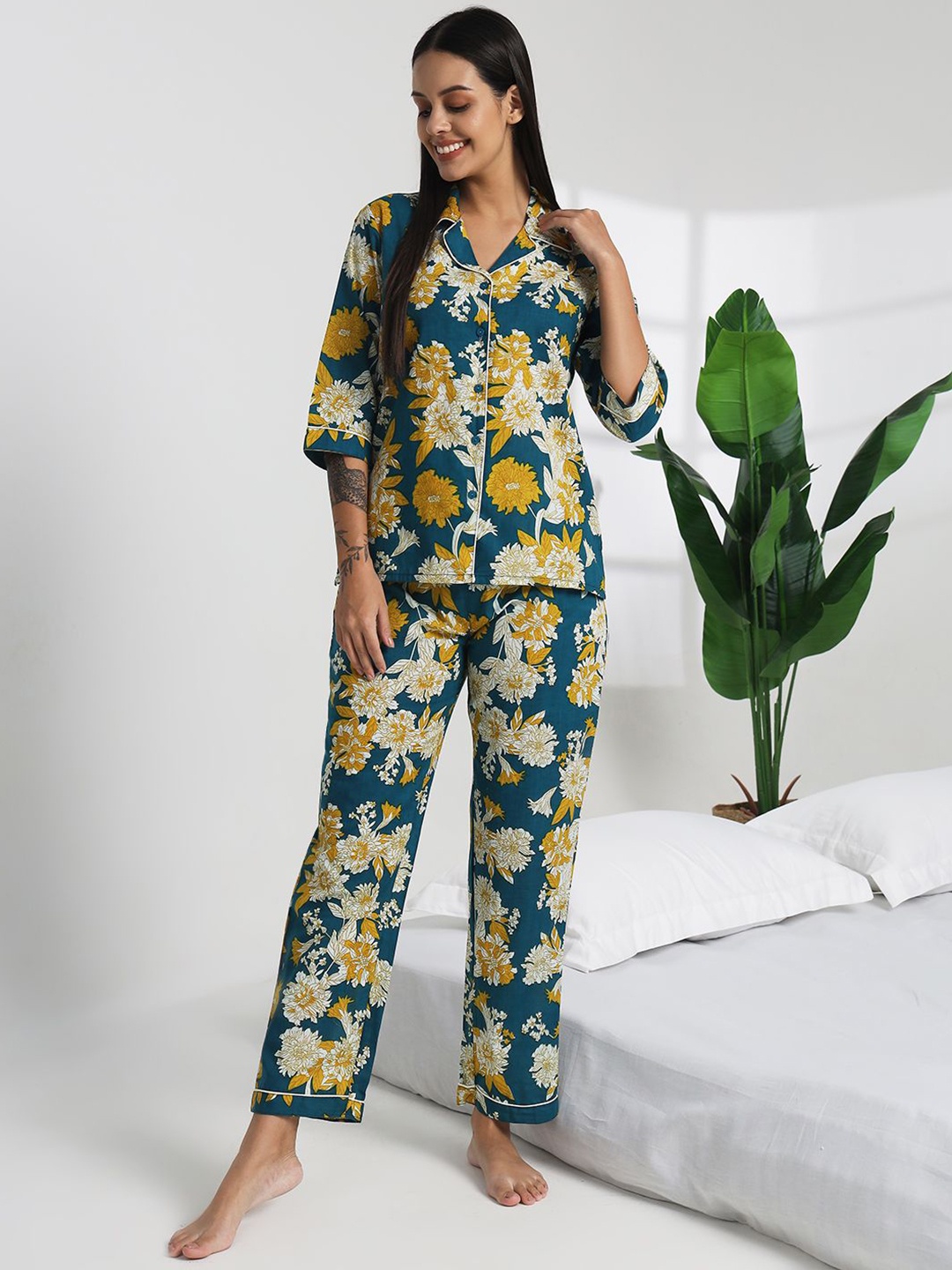 

Bannos Swagger Women Printed Night suit, Green