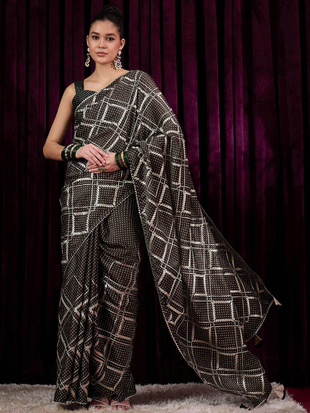 

Saree mall Embroidered Geometric Printed Sarees, Brown