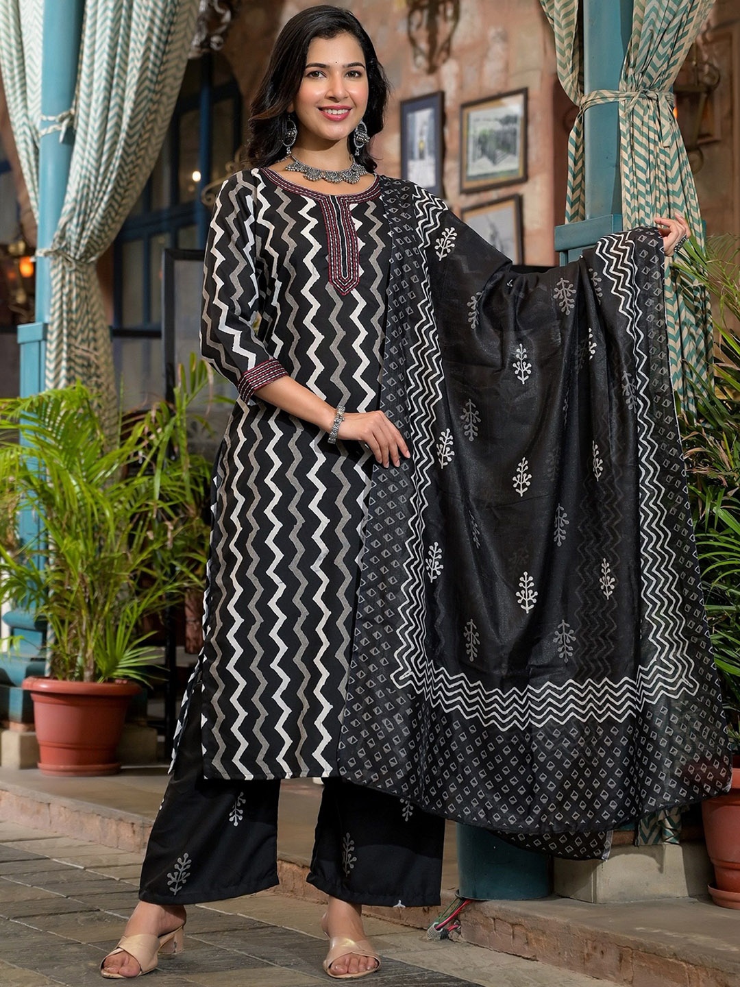 

KALINI Chevron Printed Thread Work Straight Kurta With Trousers & Dupatta, Black