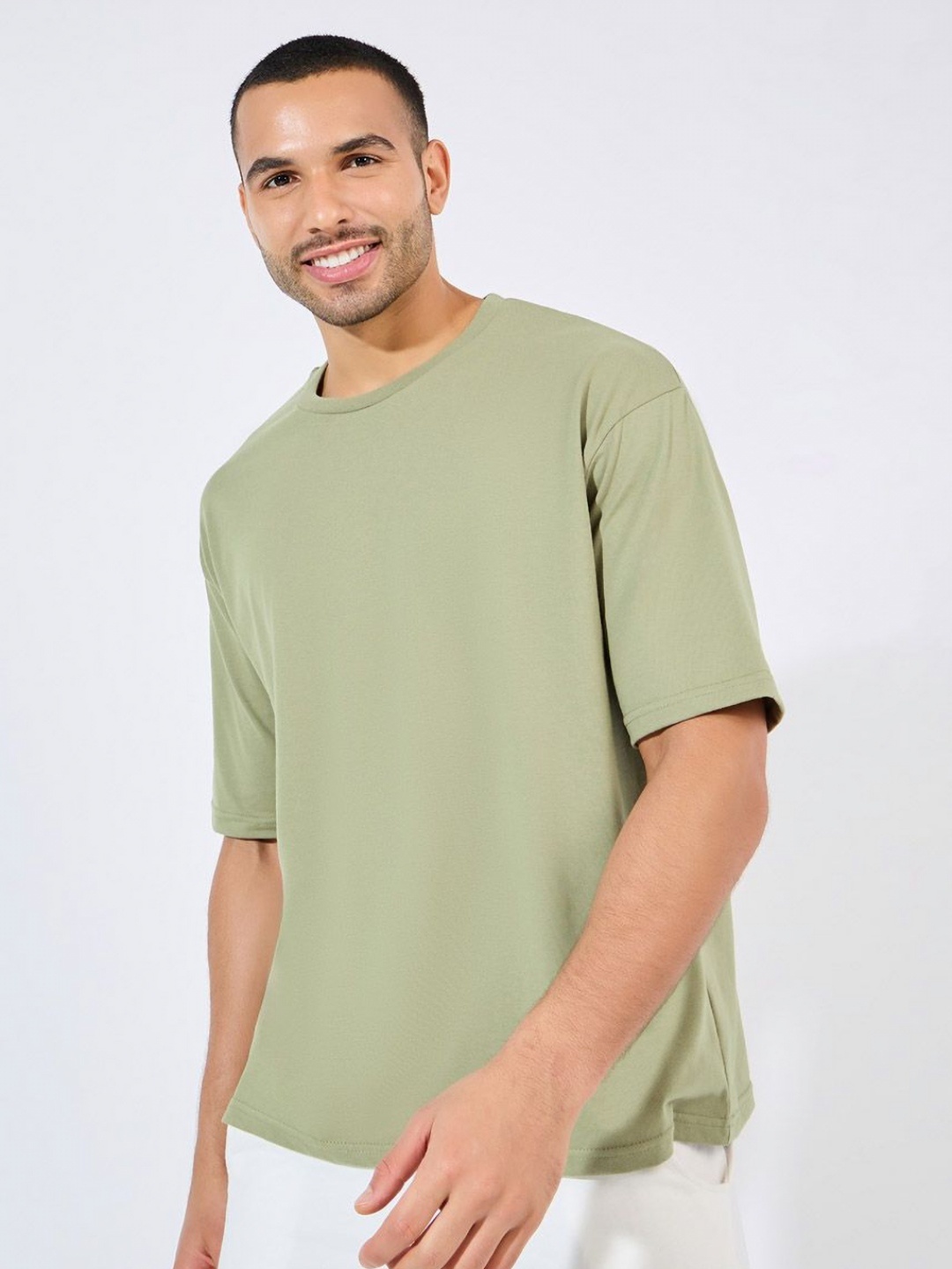 

Styli Men Solid Cotton Rich Oversized T-Shirt, Green