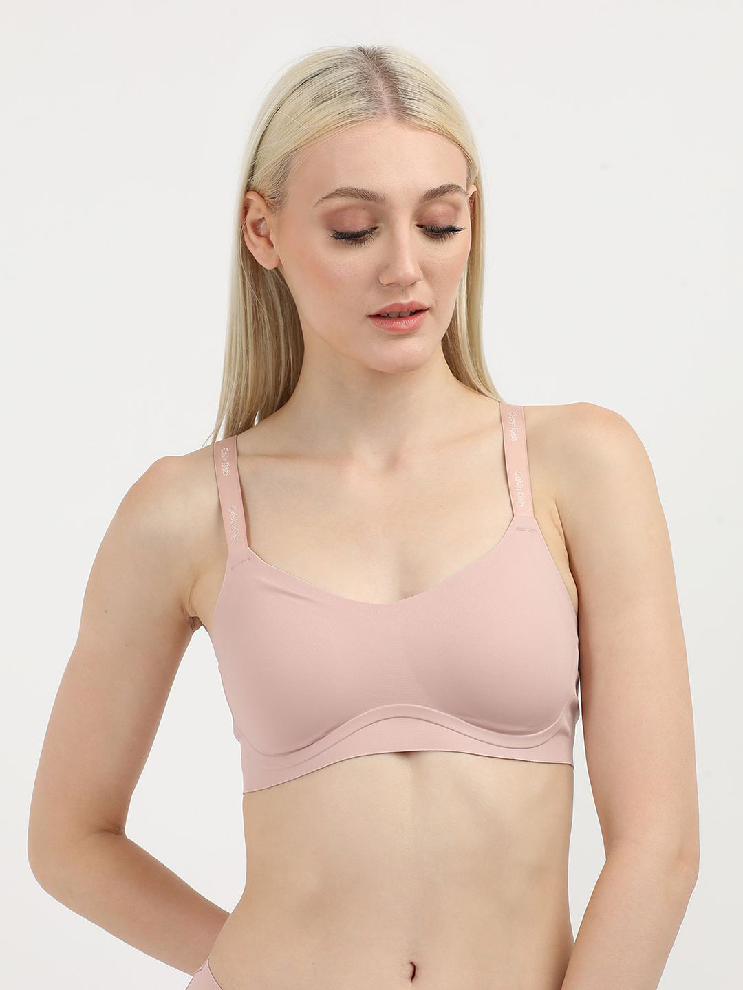 

Calvin Klein Underwear Women Full Coverage Underwired Lightly Padded Bralette Bra, Pink