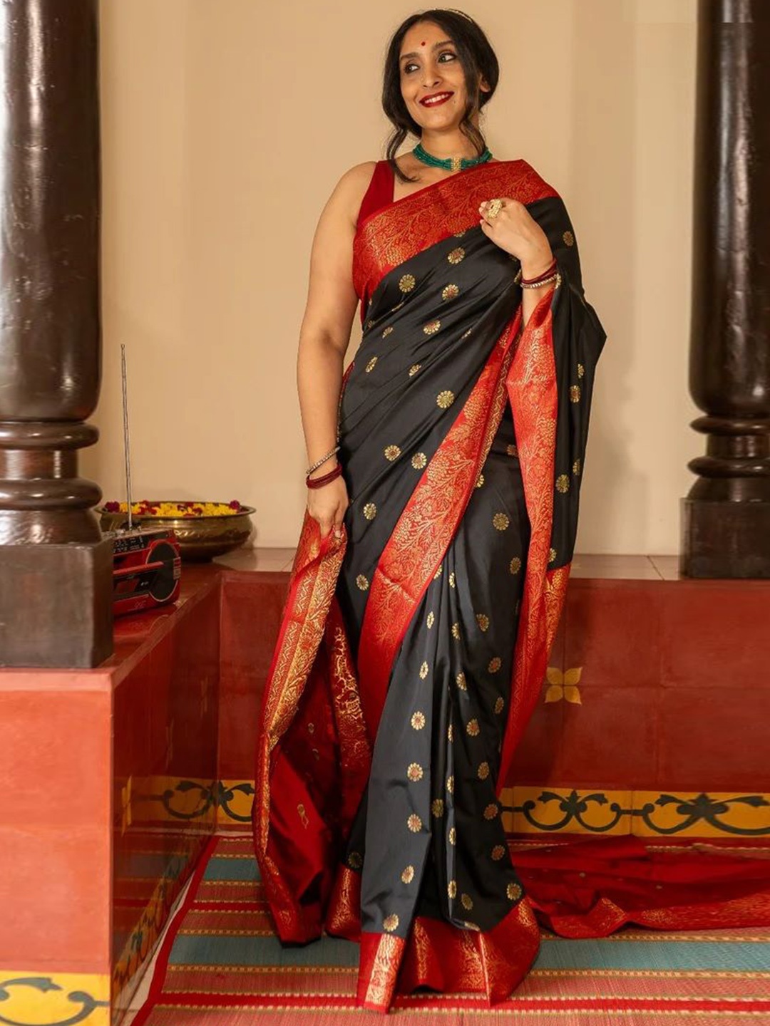 

Kriyansh Woven Design Zari Banarasi Saree With Blouse Pieced, Black