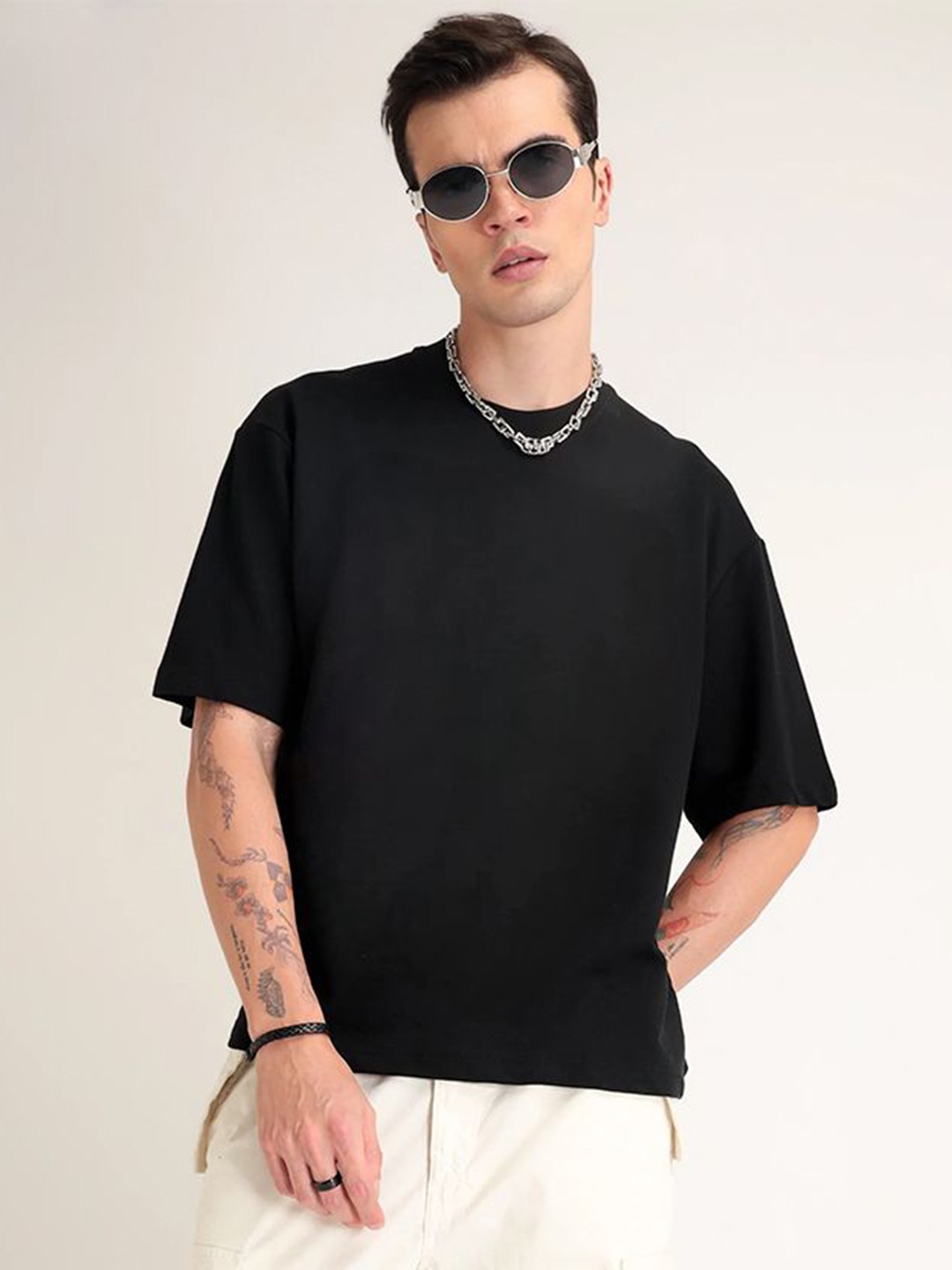 

Leotude Men Graphic Printed Round Neck Cotton Oversized T-shirt, Black