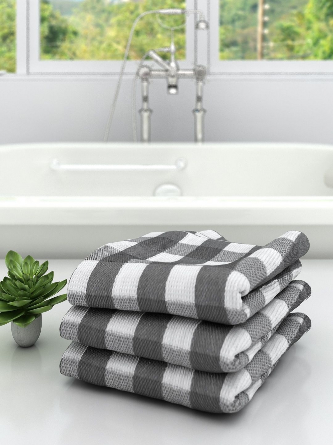 

Aura White & Grey 3 Pieces Striped Cotton 210 GSM Bath Towels