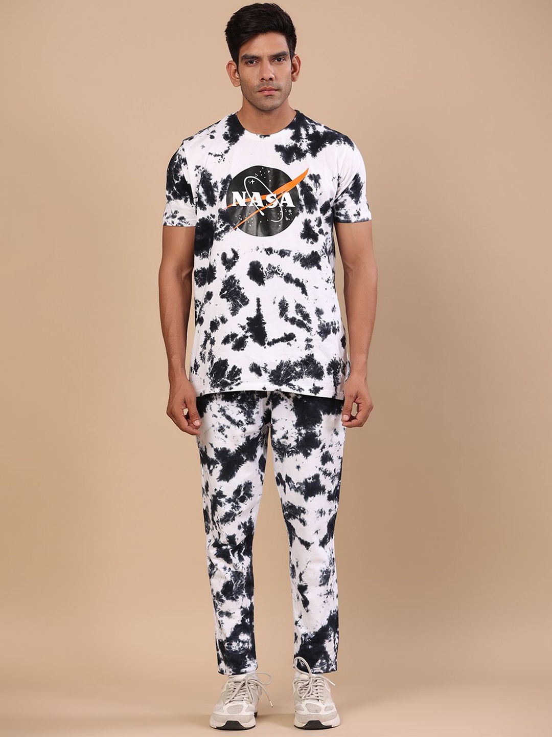 

Tistabene Printed Short Sleeve T-Shirt & Trouser Co-Ords, White