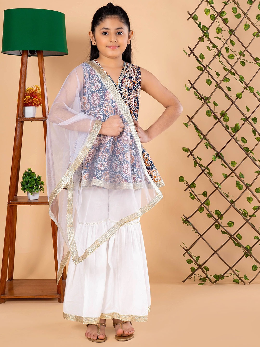 

BEBE UNICORN Girls Floral Printed Gotta Patti Pure Cotton Kurti With Sharara & Dupatta, Brown