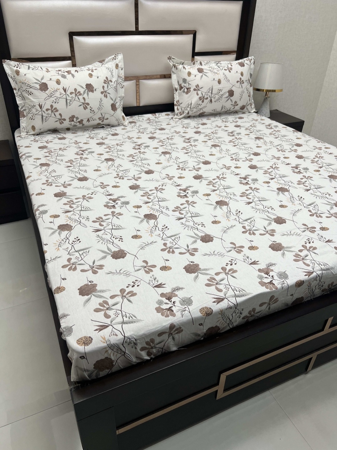 

Pure Decor White & Brown Floral 350 TC Cotton King Bedsheet with 2 Pillow Covers