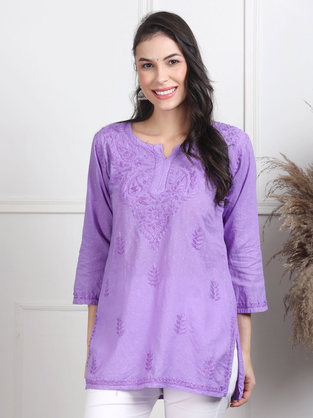 

KHAKA Floral Embroidered Chikankari Pure Cotton Chikankari Kurti, Lavender