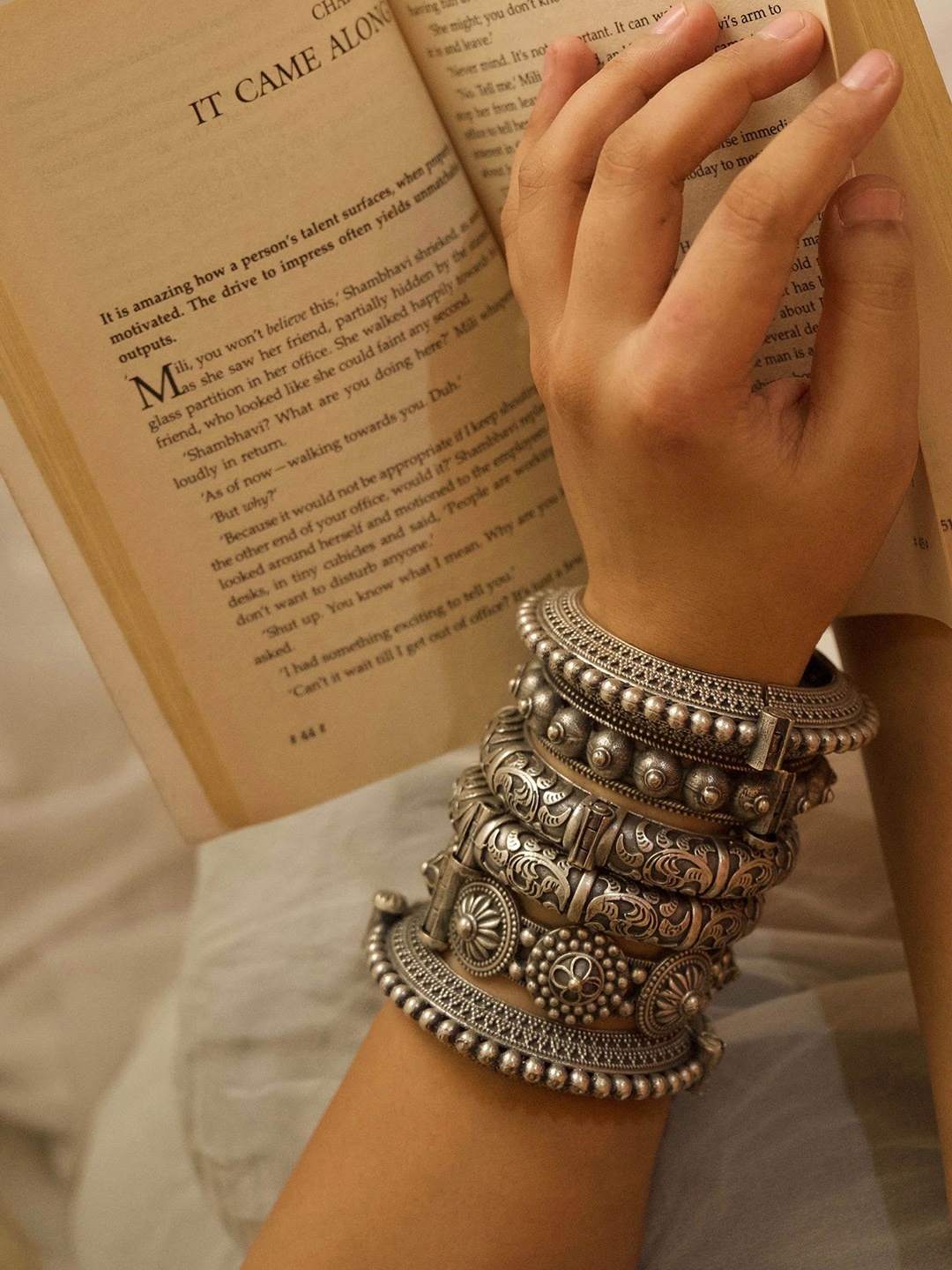 

Bloom By Sushmita Set Of 6 German Sliver-Plated Textured Bangles, Silver