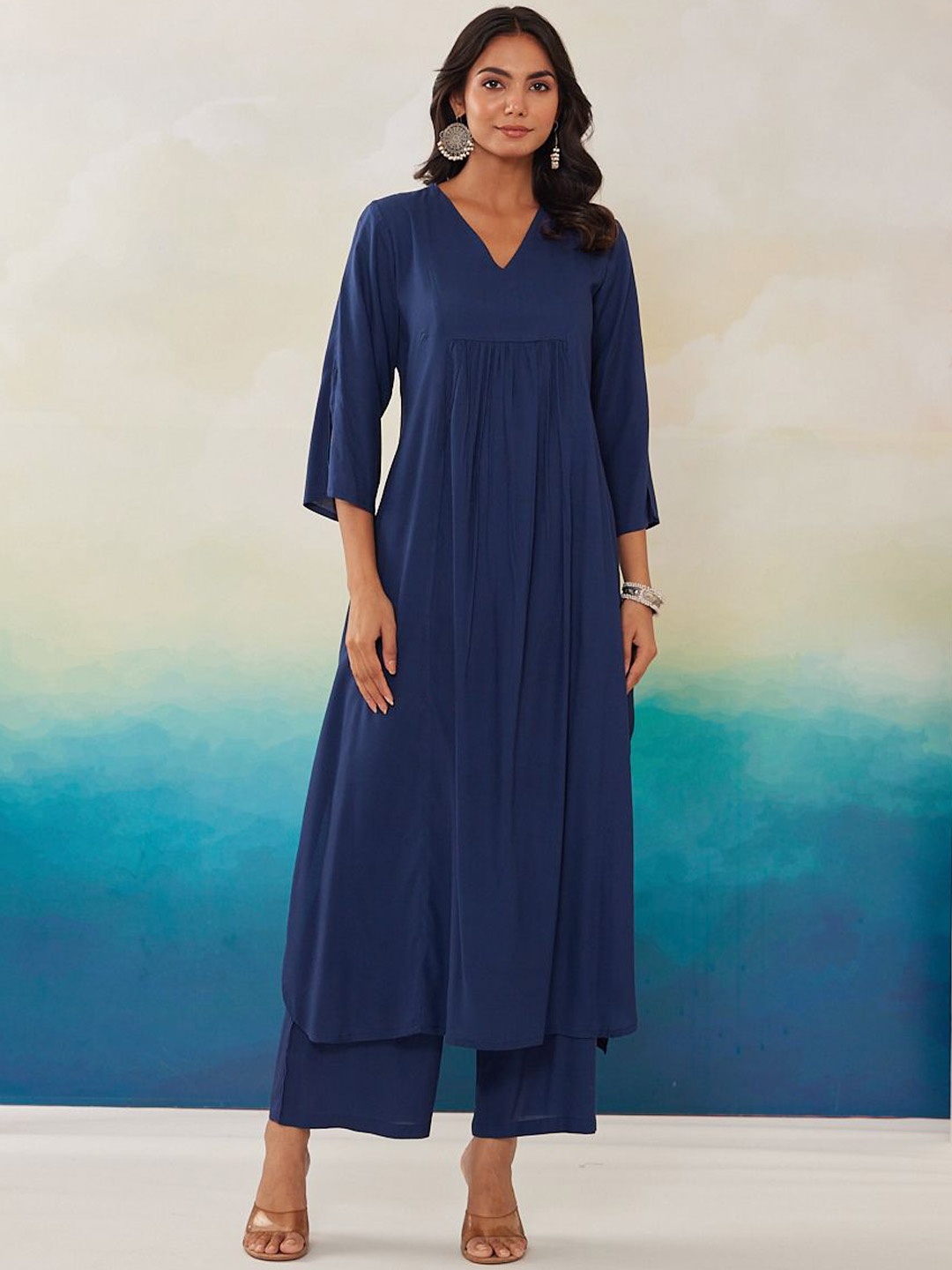 

HERE&NOW V-Neck A-line Kurta with Trousers, Navy blue