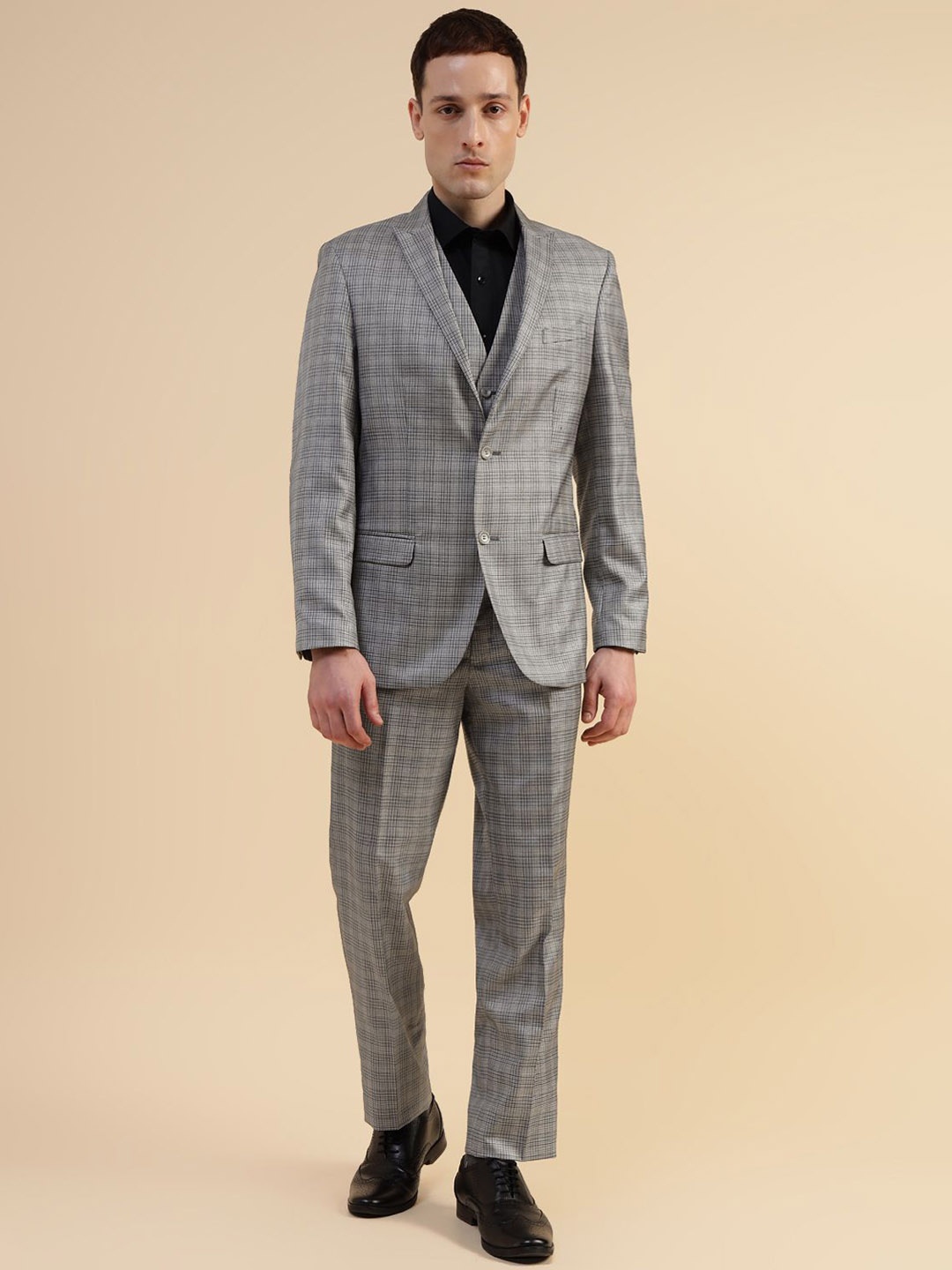 

Givo Checked Single-Breasted Three-Piece Formal Suit, Grey