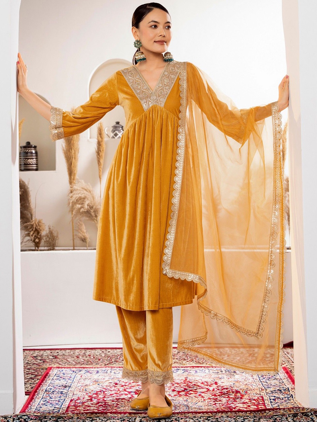 

AASK Ethnic Motifs Embroidered Empire Sequinned Velvet Kurta With Trousers & Dupatta, Mustard
