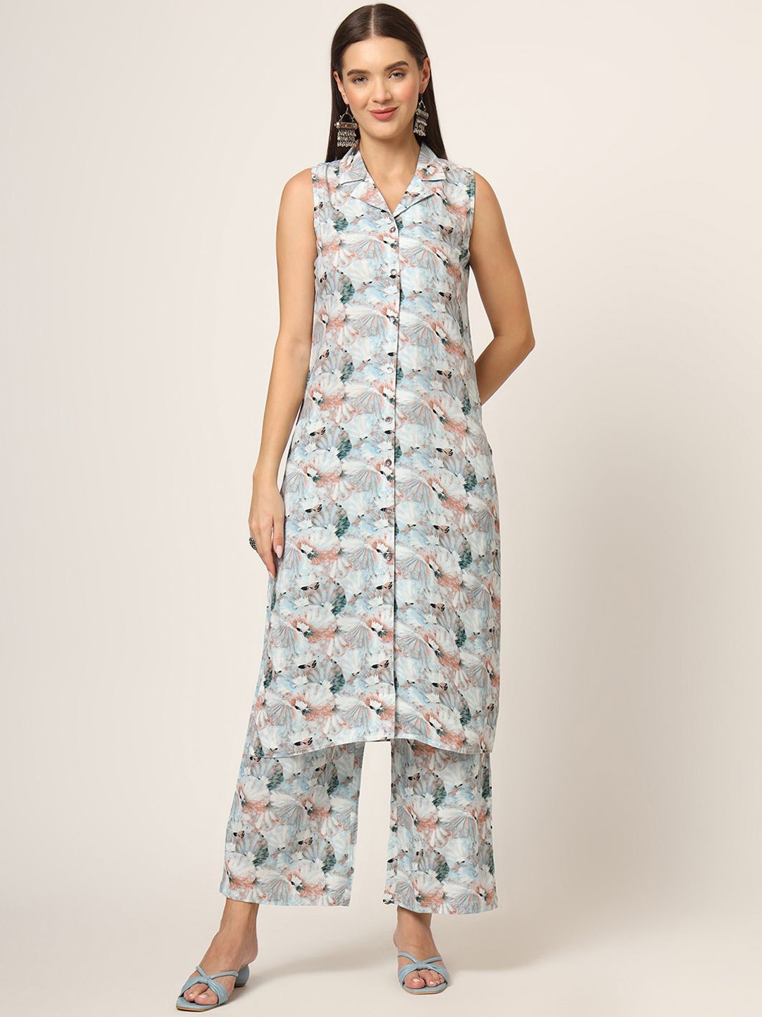 

Chandbaali Floral Printed Sleeveless Straight Kurta With Palazzo, Blue