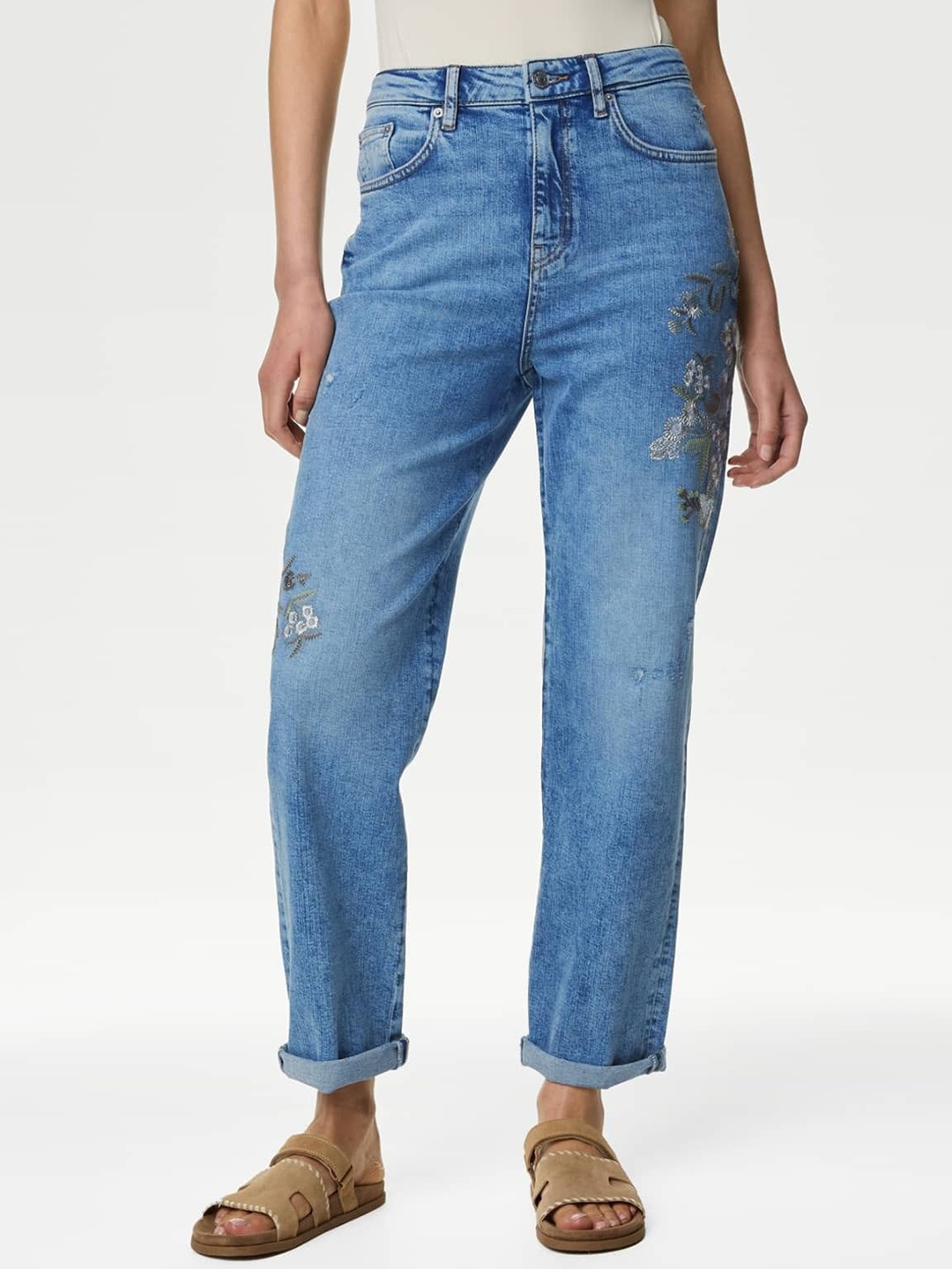 

Marks & Spencer Women Boyfriend Fit High-Rise Mildly Distressed Light Fade Jeans, Blue