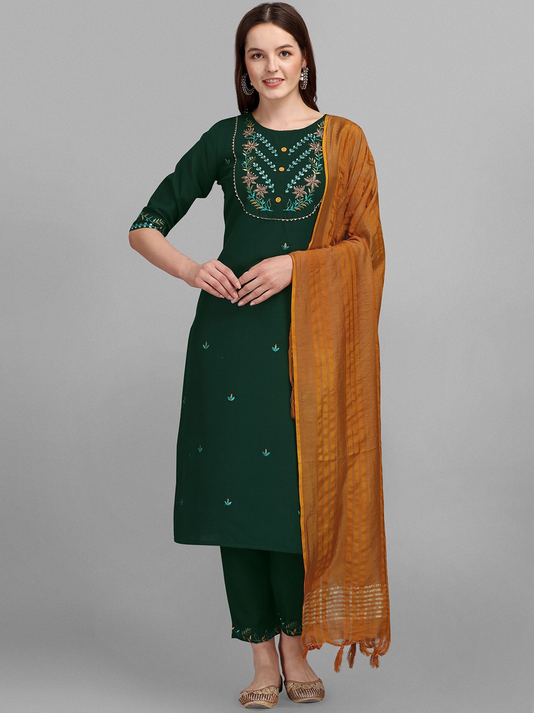 

VredeVogel Floral Embroidered Straight Kurta & Trousers With Dupatta, Green
