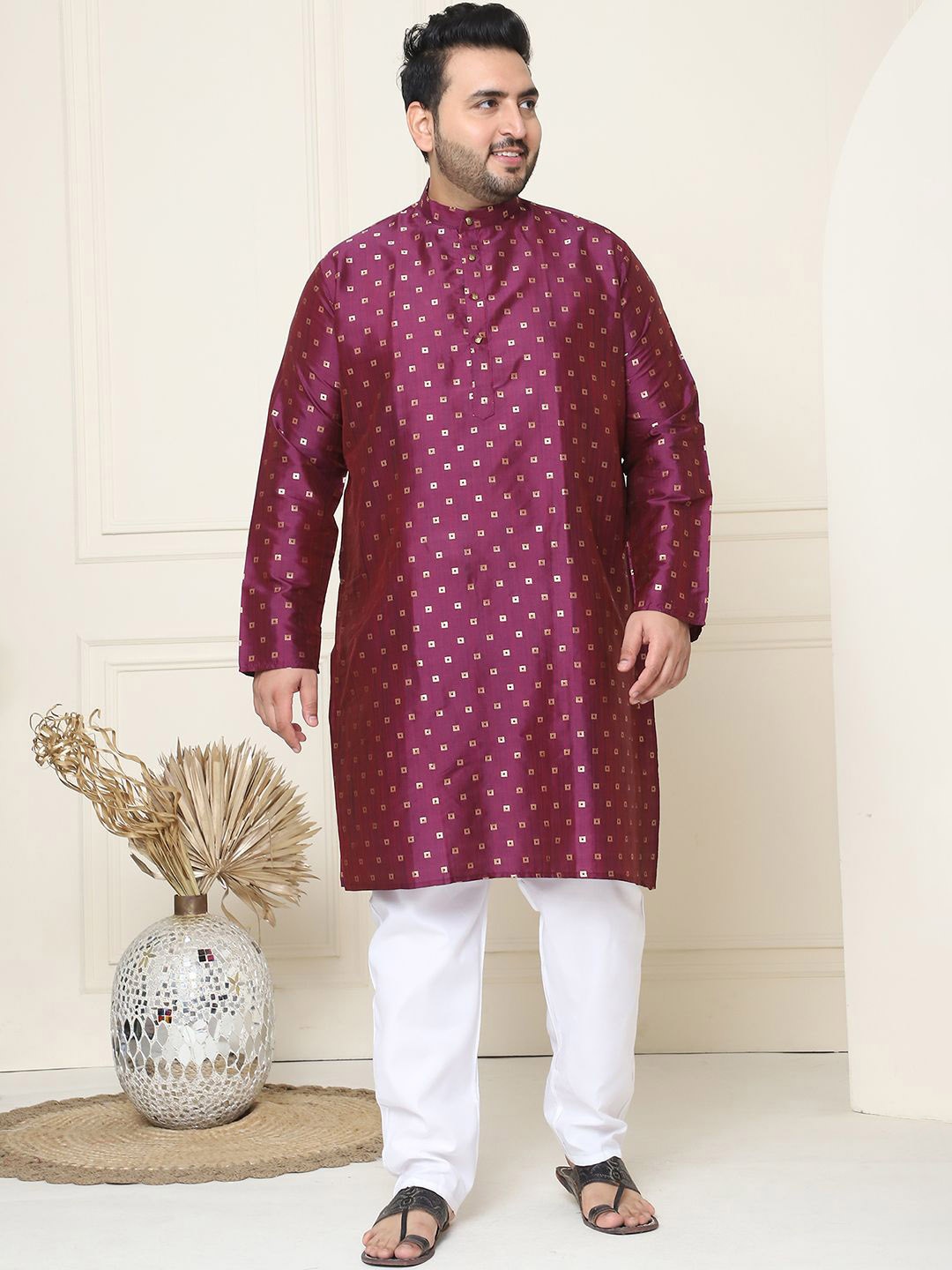 

SOJANYA PLUS Ethnic Motifs Band Collar Straight Kurta With Pyjamas, Burgundy