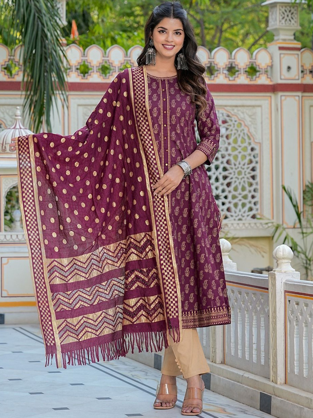 

YASH GALLERY Floral Printed Cotton Anarkali Kurta With Dupatta, Purple