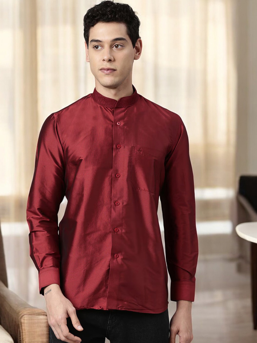 

TATTVA Men Maroon Relaxed Slim Fit Casual Shirt