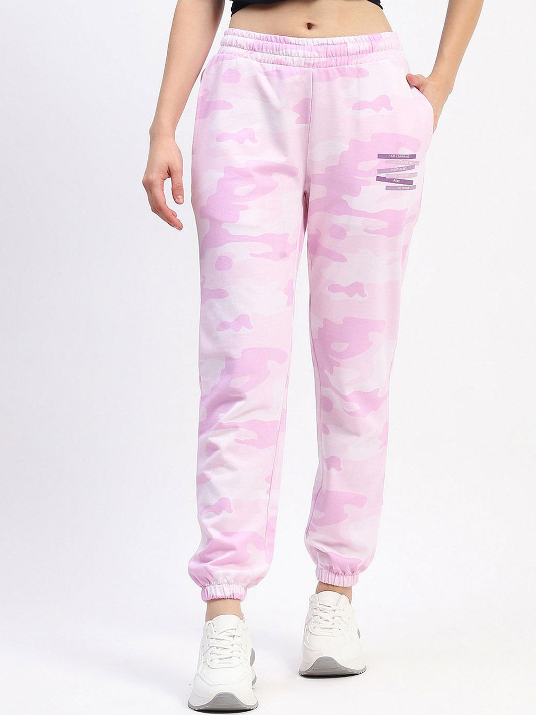 

MADAME M SECRET Women Abstract Printed Relaxed-Fit Joggers, Purple