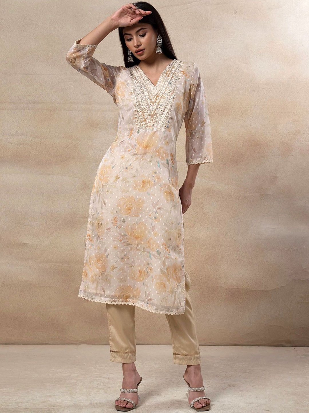 

INDYA Floral Printed Thread Work Organza Straight Kurta, Brown