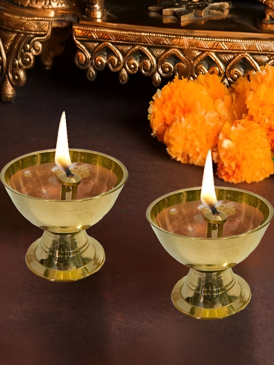 

DSH Crafting Your Curiosity Gold Toned 2 Pieces Bowl Shaped Brass Diyas
