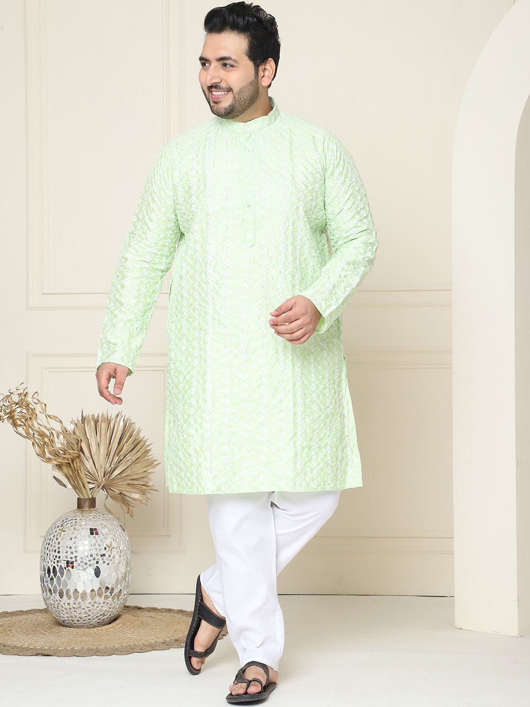 

SOJANYA PLUS Floral Embroidered Thread Work Silk Cotton Straight Kurta with Pyjamas, Sea green