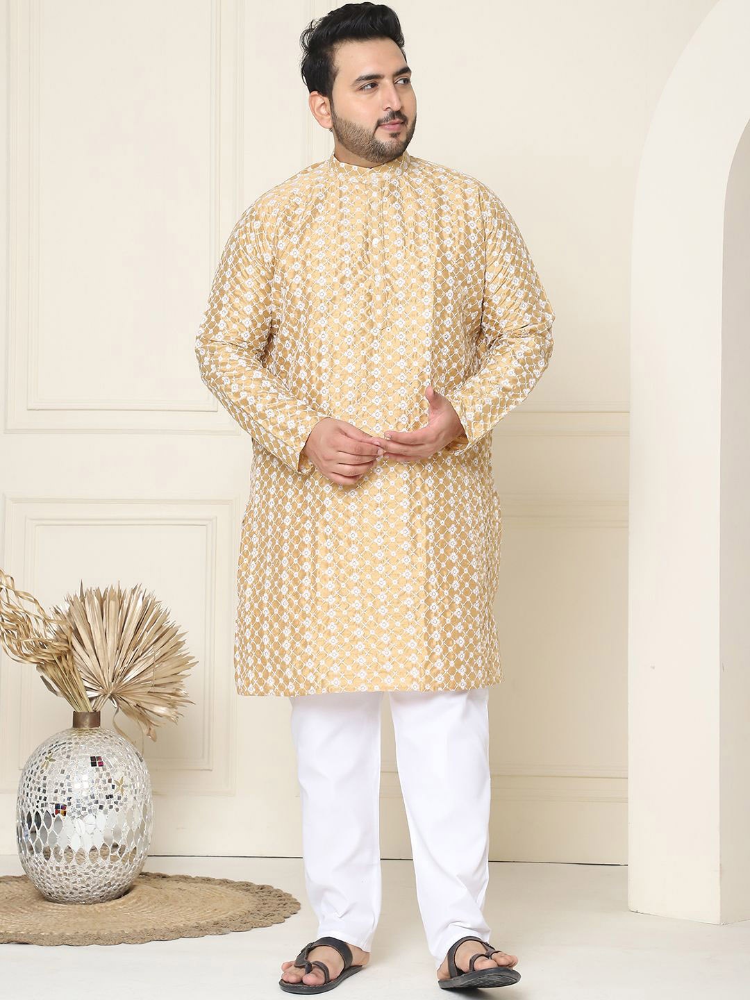 

SOJANYA PLUS Floral Embroidered Thread Work Silk Cotton Straight Kurta with Pyjamas, Gold