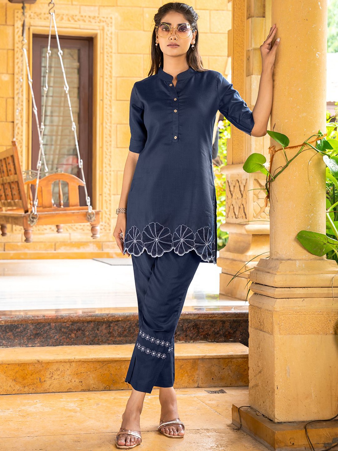 

MISS VERVE Embroidered Mandarin Collar Tunic With Trouser, Navy blue