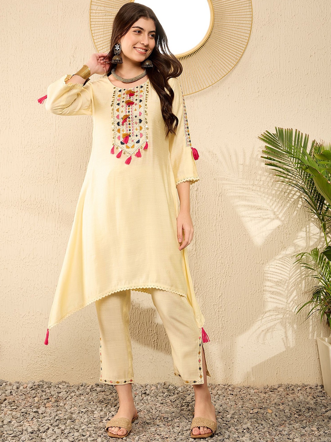 

AHIKA Geometric Yoke Design Thread Work A-Line Kurta with Trousers, Yellow